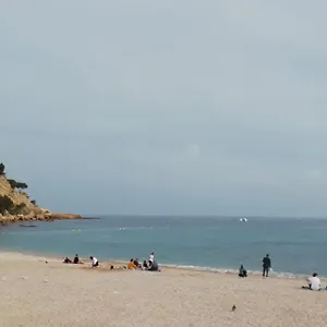  Appartement Au Calme, 200m Du Centre T2 Avec Balcon Et Parking